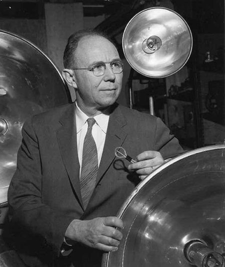 Harold Edgerton, Erfinder des Elektronenblitzes und Wegbereiter der modernen Kurzzeitfotografie